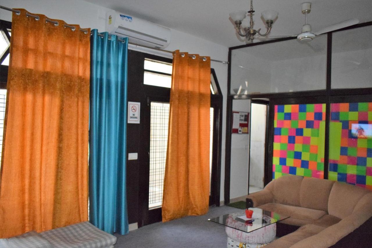 Bunkmates Hostel New Delhi Exterior photo